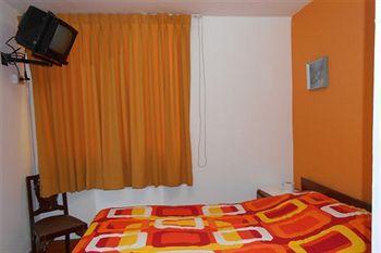 Cesar Alberto Inn 2*